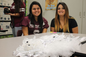 Mariah and Jackie Delgado enjoy spending time together during the high school’s Freaky Friday event.