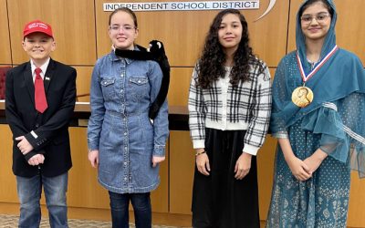 District growth addressed; board recognizes students