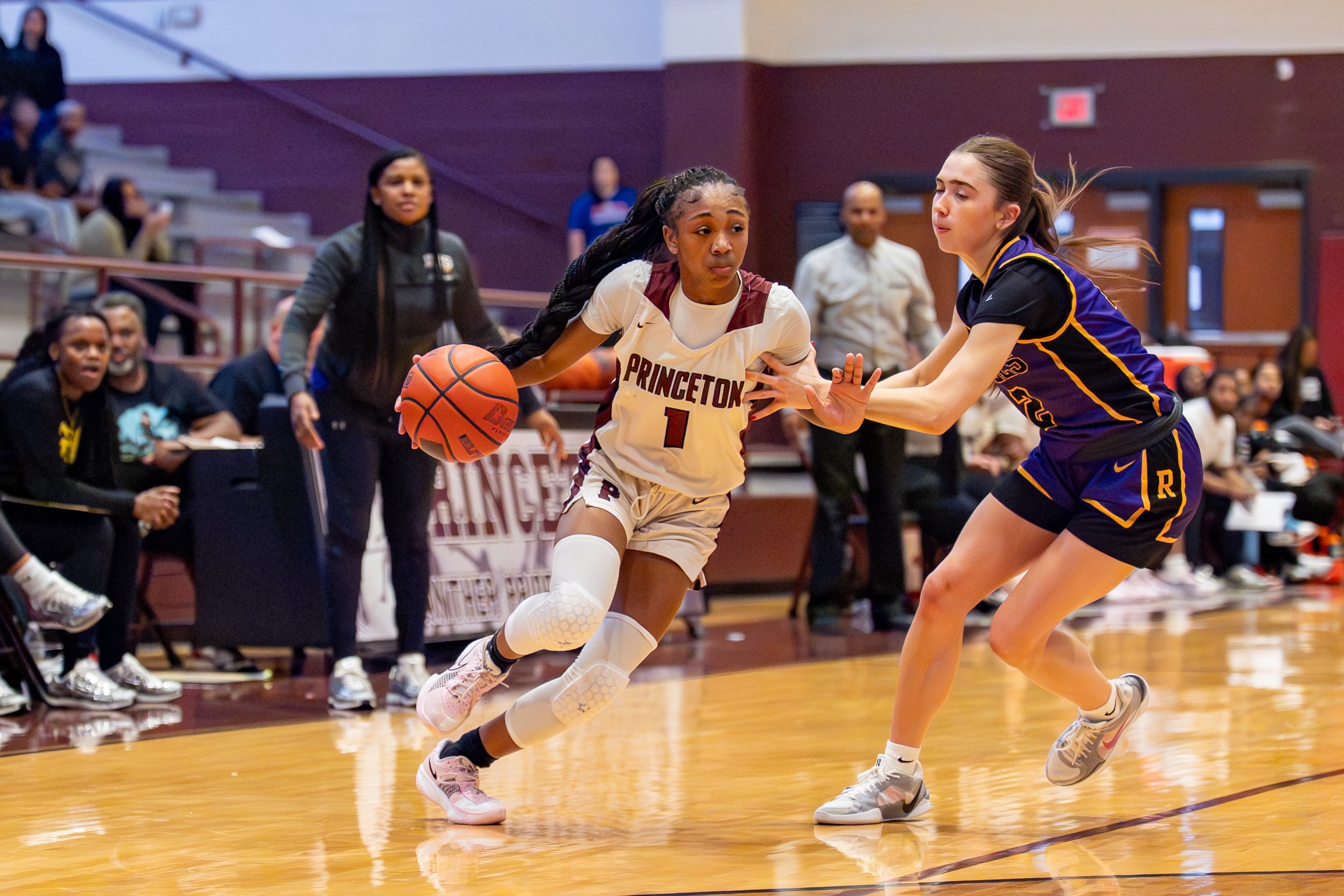 Smith earns 1st win as Lady Panthers head coach